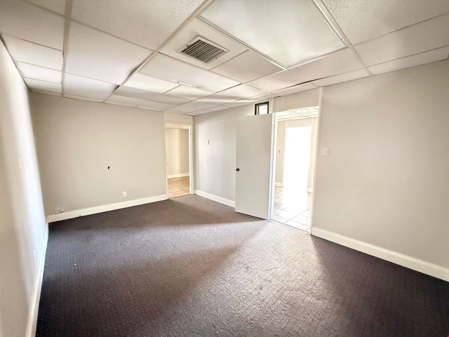1715 N Broadway
