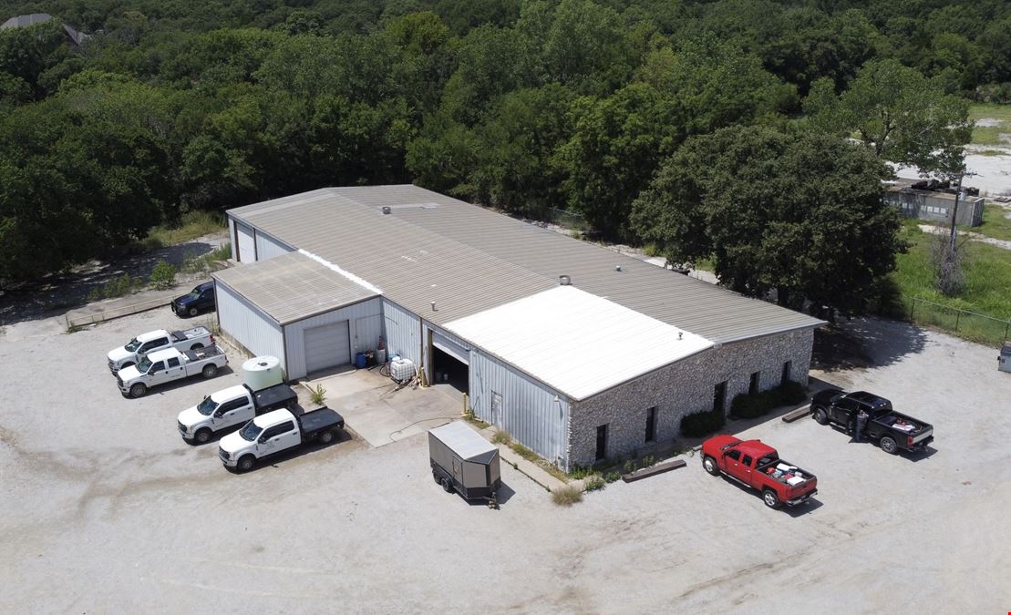 10,166 SF OFFICE/WAREHOUSE ON ±2 ACRE FENCED YARD
