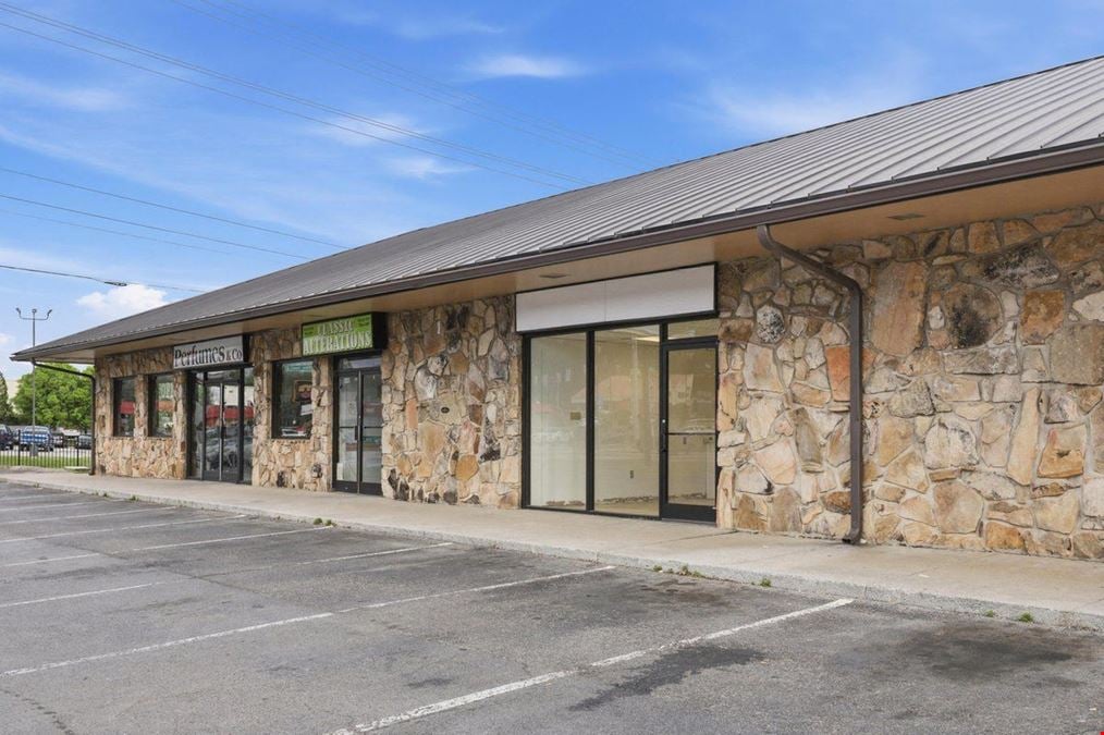 8373 Kingston Pike