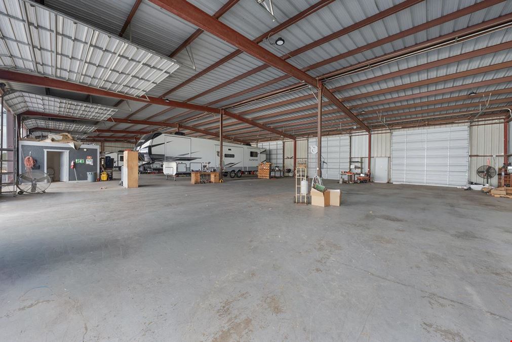 Flex Space for Sale in Wills Point