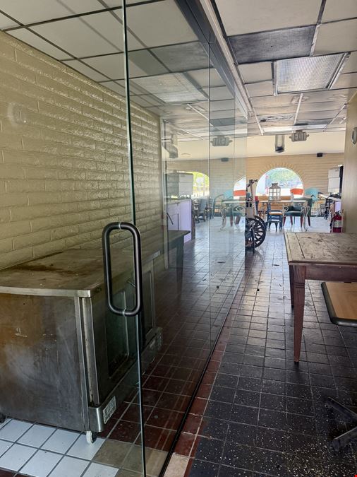 Stand Alone Quick Serve Restaurant Building For Sale