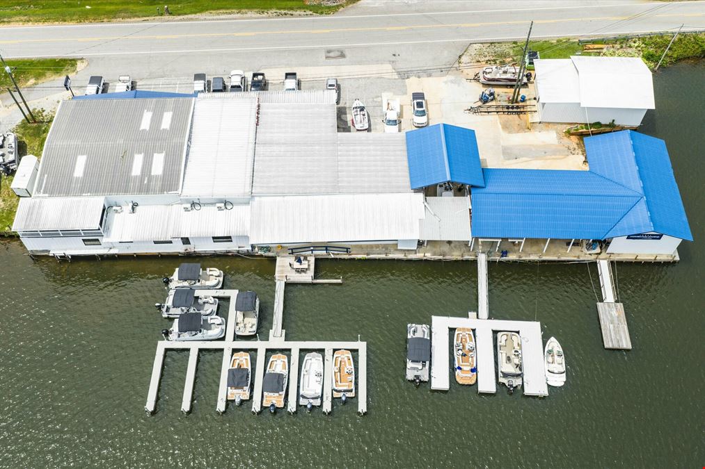 Momentum Marine at Lake Martin