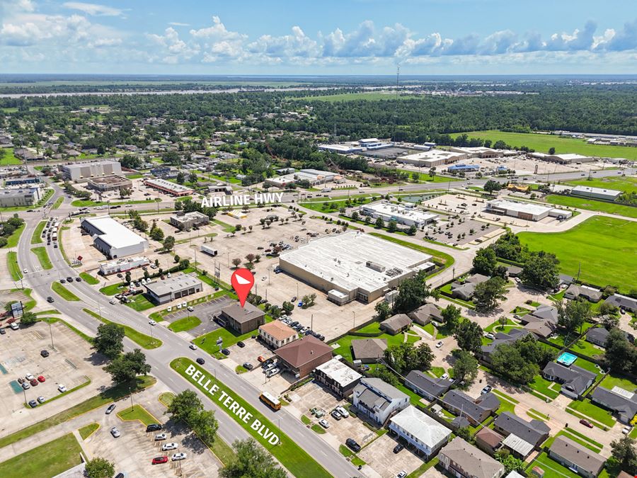 Freestanding Office Building w/Drive-Through Potential