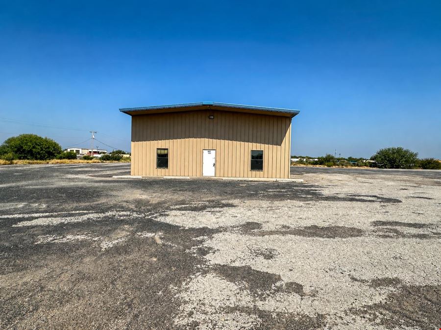 South Texas Industrial Facility on 2.75 Acres