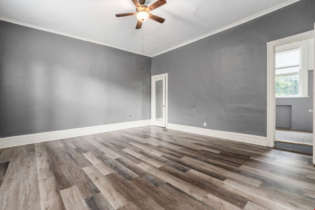 320 Woodlawn Ave
