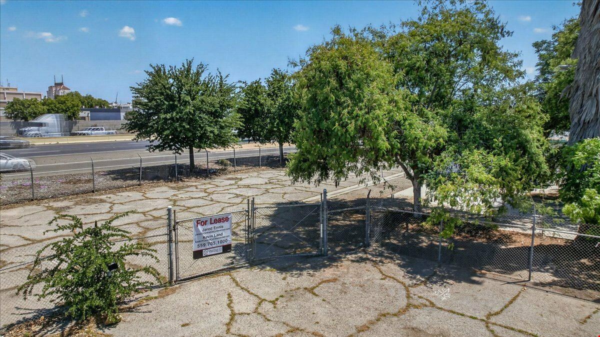 High Exposure Investor/ Owner User Opportunity in Fresno, CA