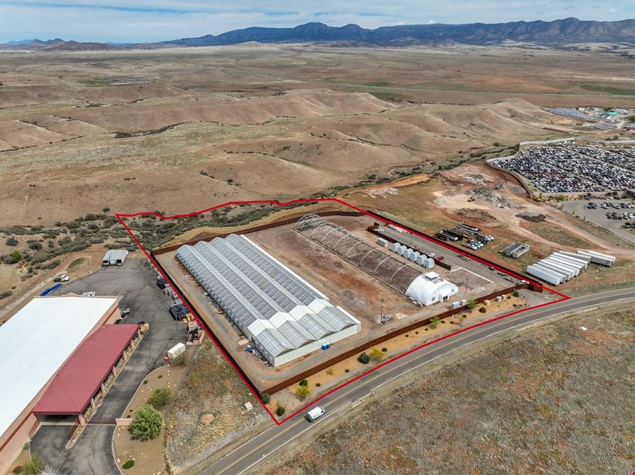 42,300 SF Flex Greenhouse Facility