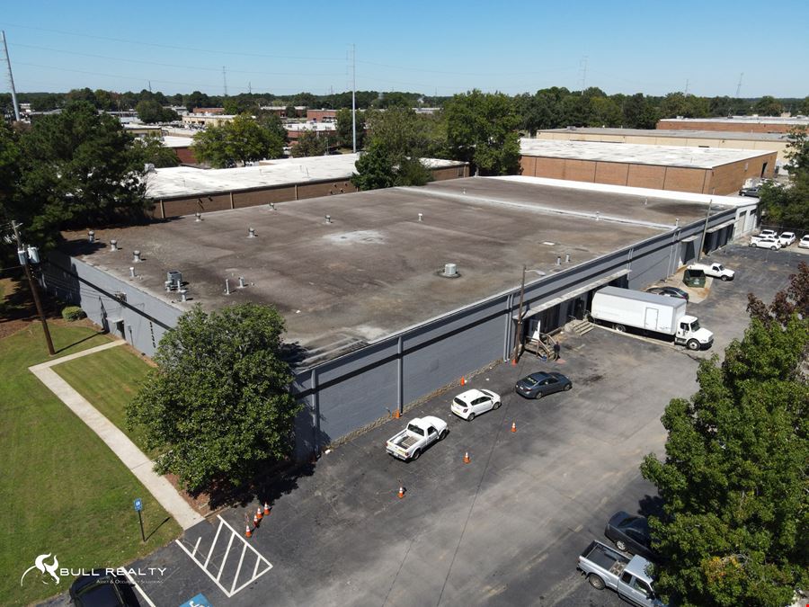 ±51,738 SF Industrial Office/Warehouse in Stone Mountain, GA