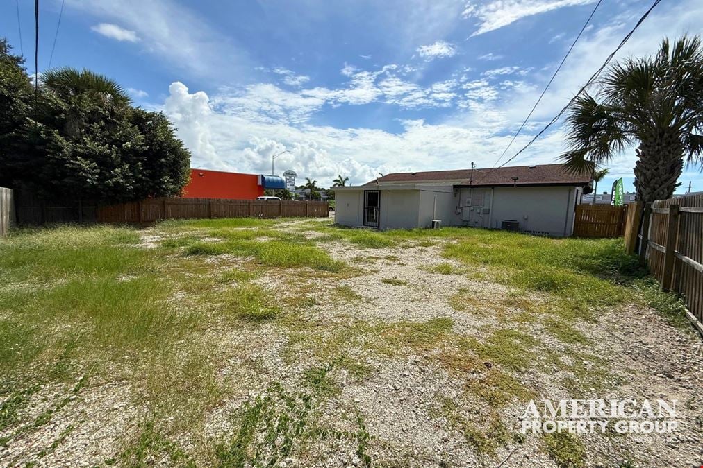 Freestanding NNN Retail Investment on Manatee Avenue West
