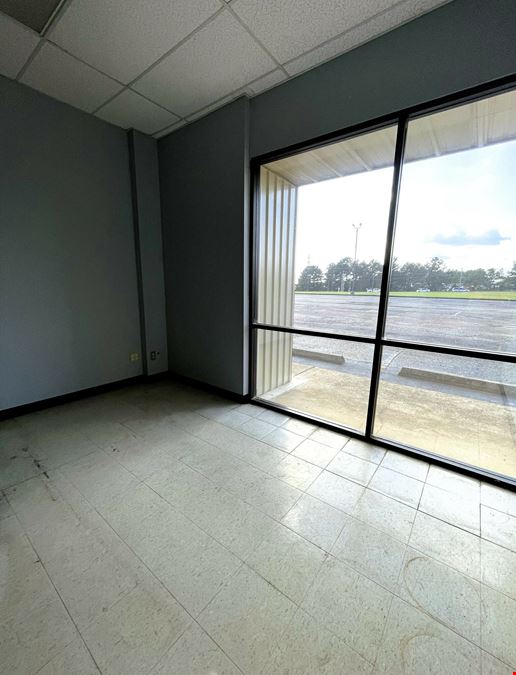 440 N Eastman Rd