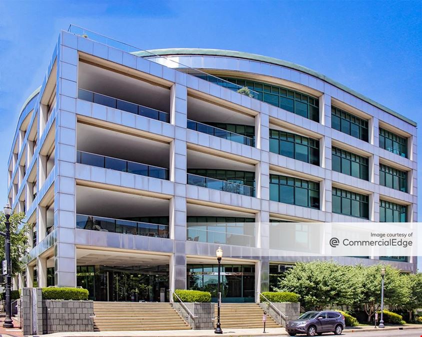 Preston Pointe