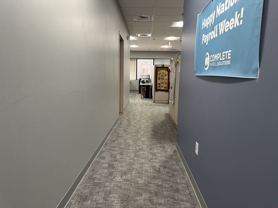 551 Square Foot Office Space