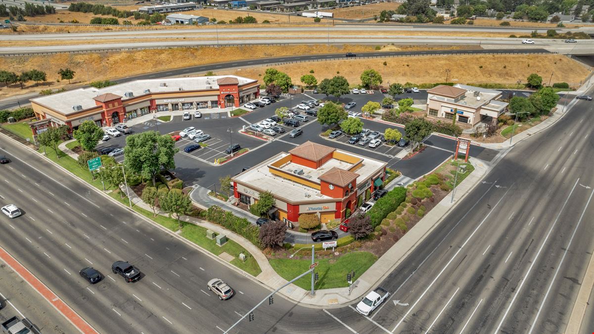 Tuscan Plaza Shopping Center: Prime Retail End Cap & Shop Space