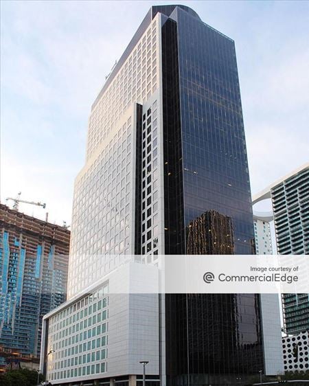 Preview of Office space for Rent at 600 Brickell Ave - Brickell World Plaza