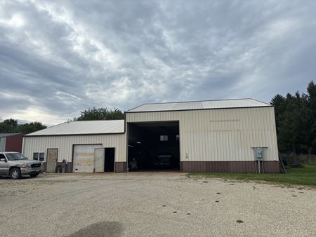 Preview of Industrial space for Sale at 207 N 4099th Rd