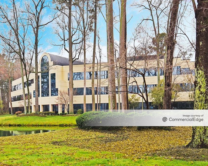 Hampton Roads Center South Campus - Oxford Plaza