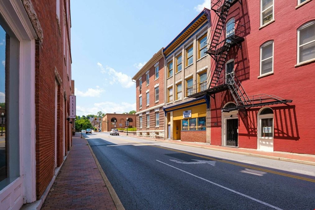 FIRST FLOOR COMMERCIAL SPACE IN HISTORIC STAUNTON, VA