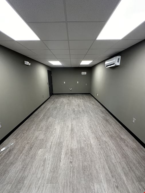 6,000 sq. ft. Office / Warehouse