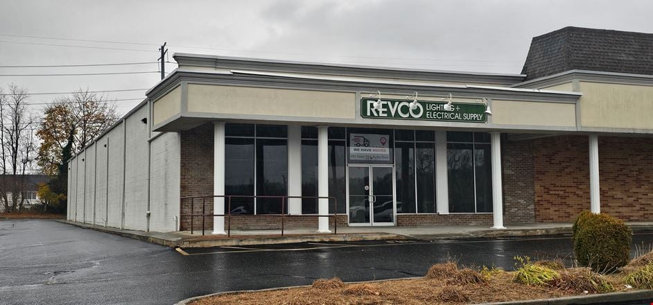 Preview of Retail space for Rent at 323 New York 25A
