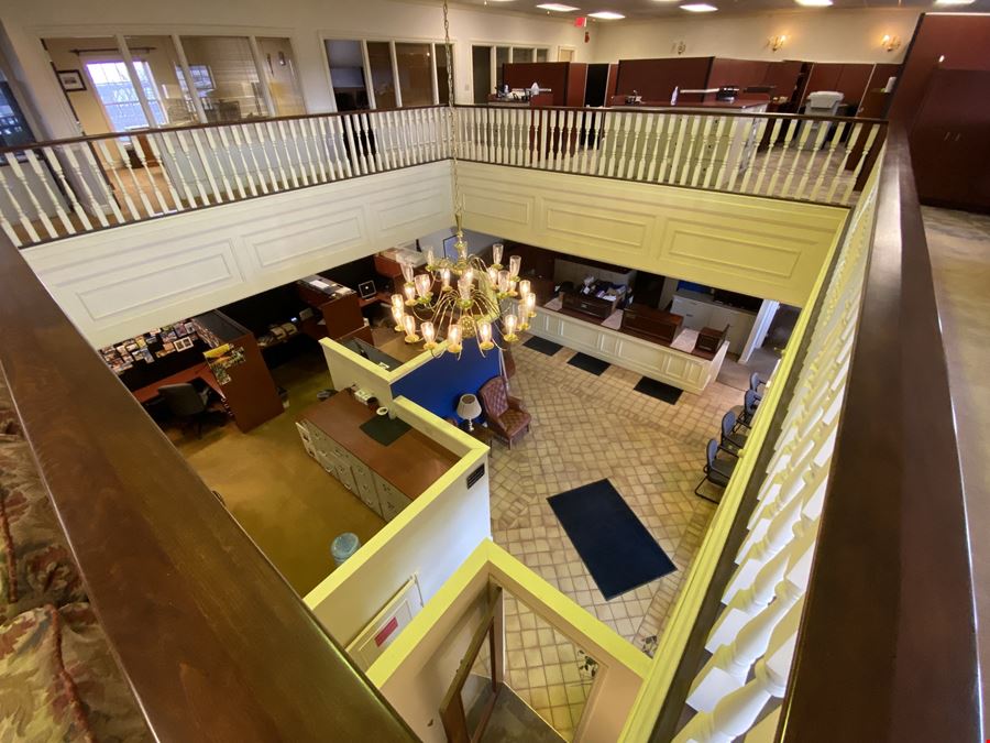 For Sale | Former Headquarters for Standard Bank | Monroeville