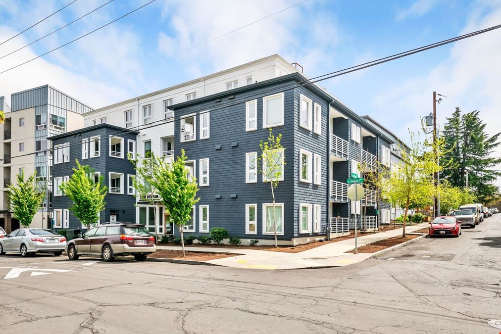 330 Dekum Apartments