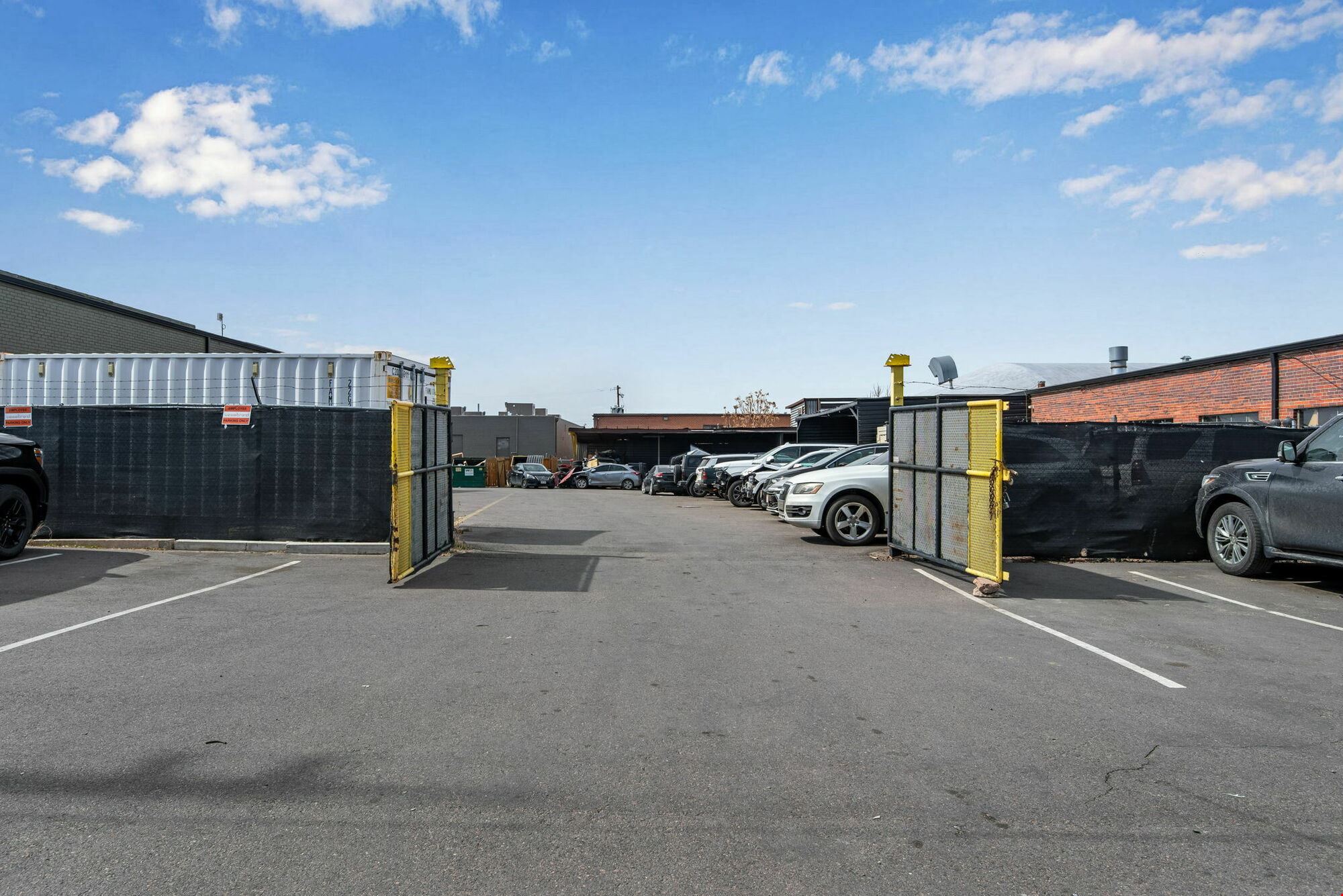 Multi-Tenant Auto Industrial Buildings
