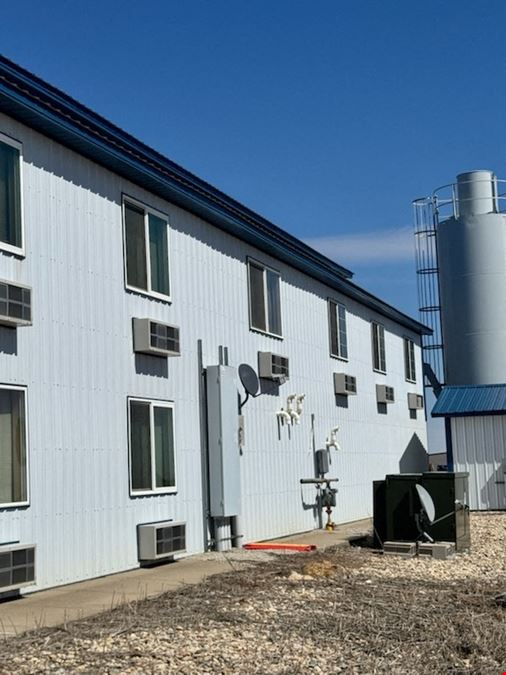 9,000 +/- SF Industrial on 8.41 +/- AC