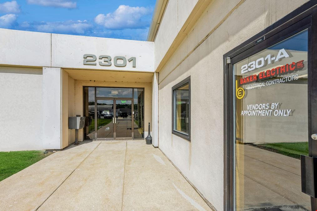 2301 Fleur Drive