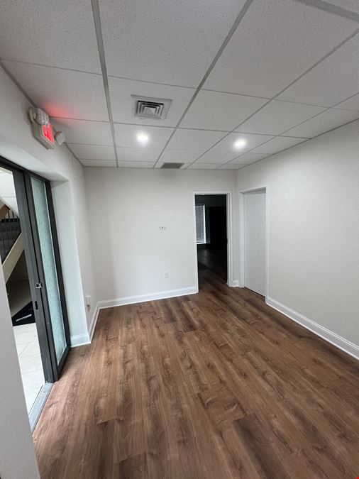 1223 W Chester Pike