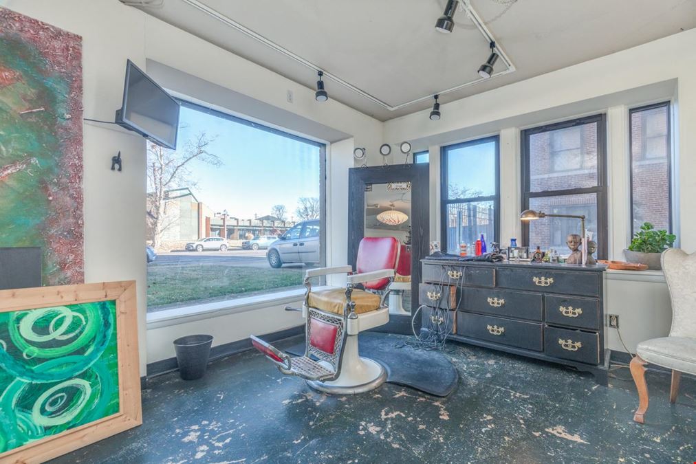 Central West End Salon for Lease