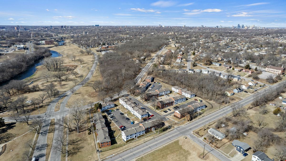 Plaza Hill Manor
