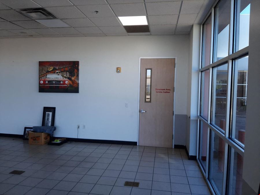 Industrial / Mix Use Industrial Space for Lease 12655 West Rd