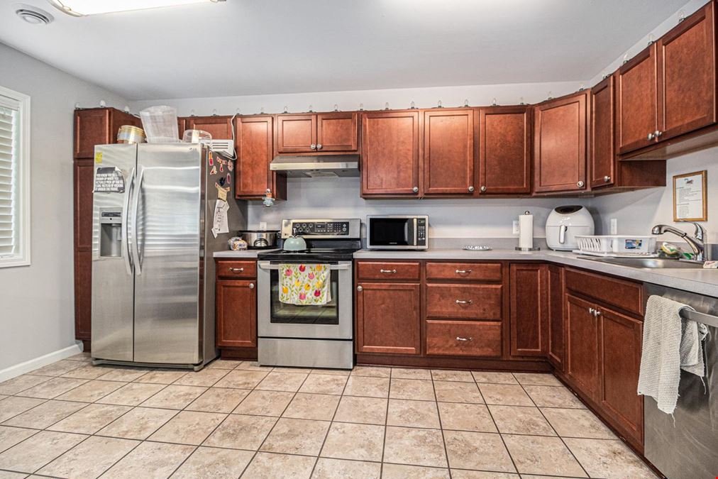 16013 Middlebelt Rd