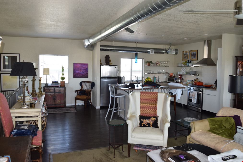 3,654 SF Flex/Office or possible live/work
