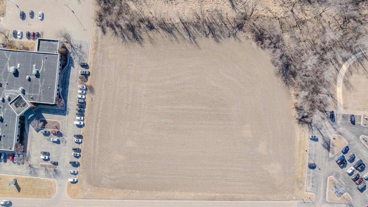 Land -Retail in Clinton
