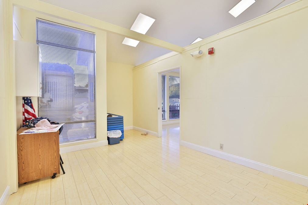 1110 Sunnyvale Saratoga