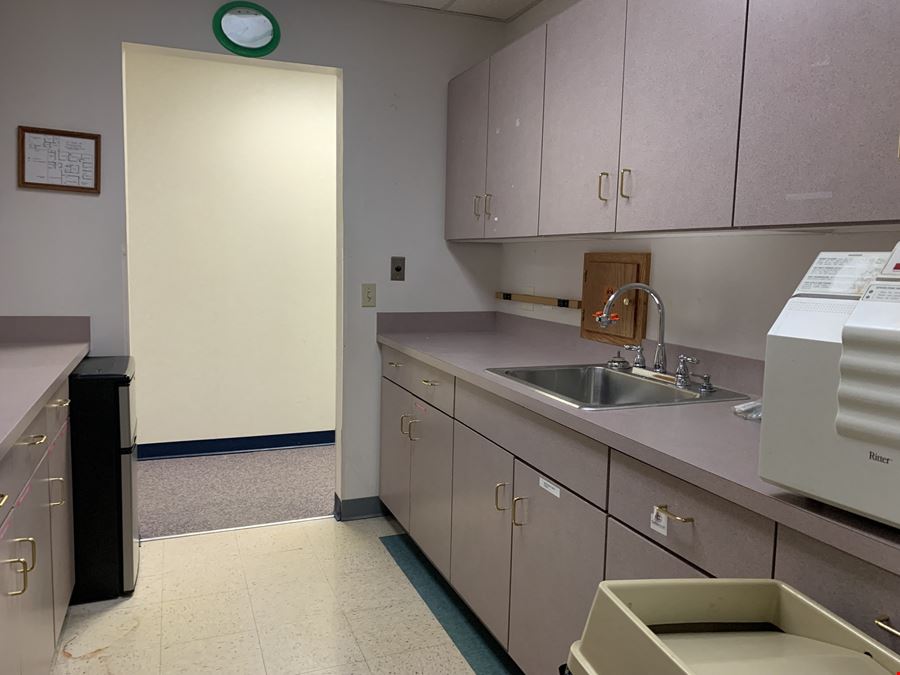HIGBEE AVENUE PROFESSIONAL BUILDING CONDOMINIUM