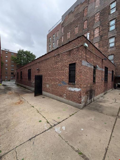984 Myrtle Ave