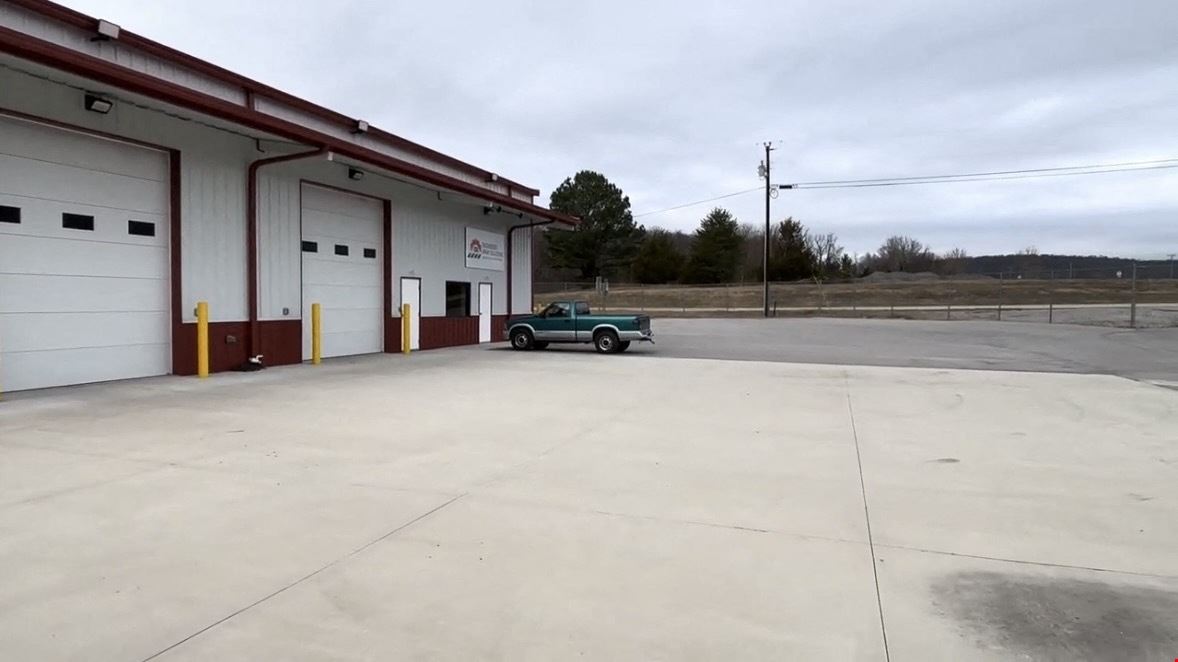 3260 East Gooseneck Rd., Sparta, TN 38583