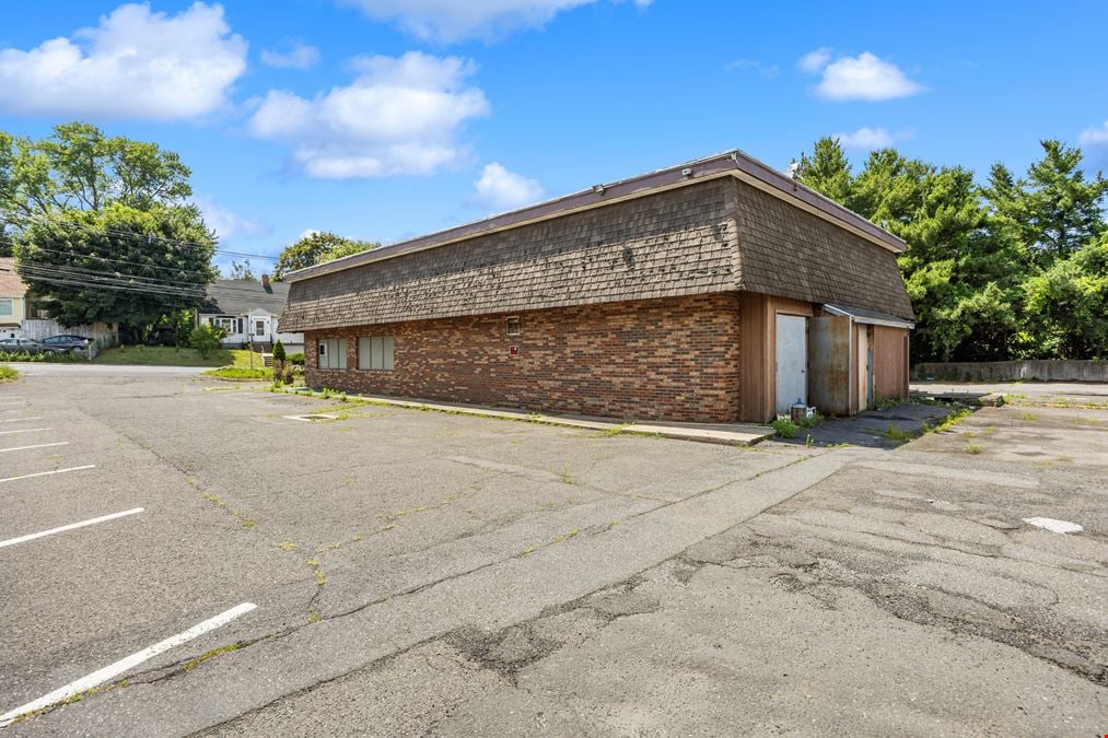 Stillson Road Stand-Alone Commercial/Retail Space.