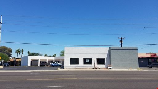 550 W Indian School Rd