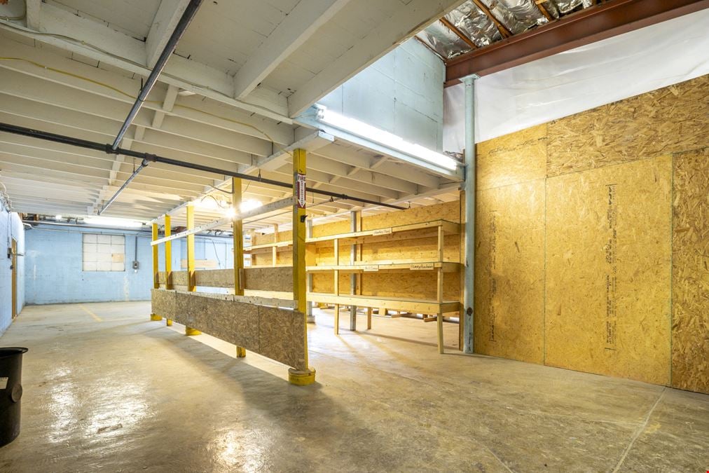 4,082 SF of Industrial Space in Lexington, KY
