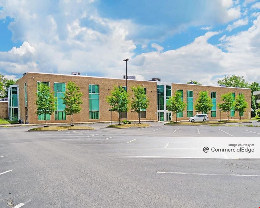 800 Commonwealth Drive