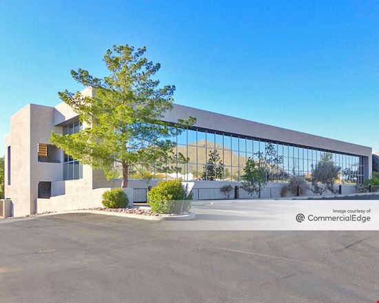 The Post Workspaces - 7400 North Oracle Road