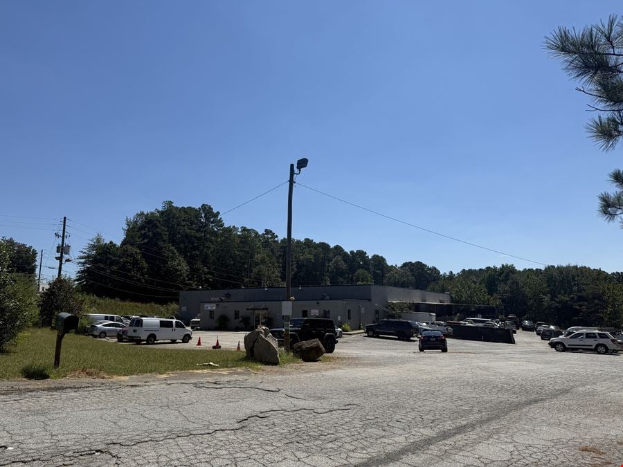 25,951 SF Light Industrial Warehouse | Lithonia, GA