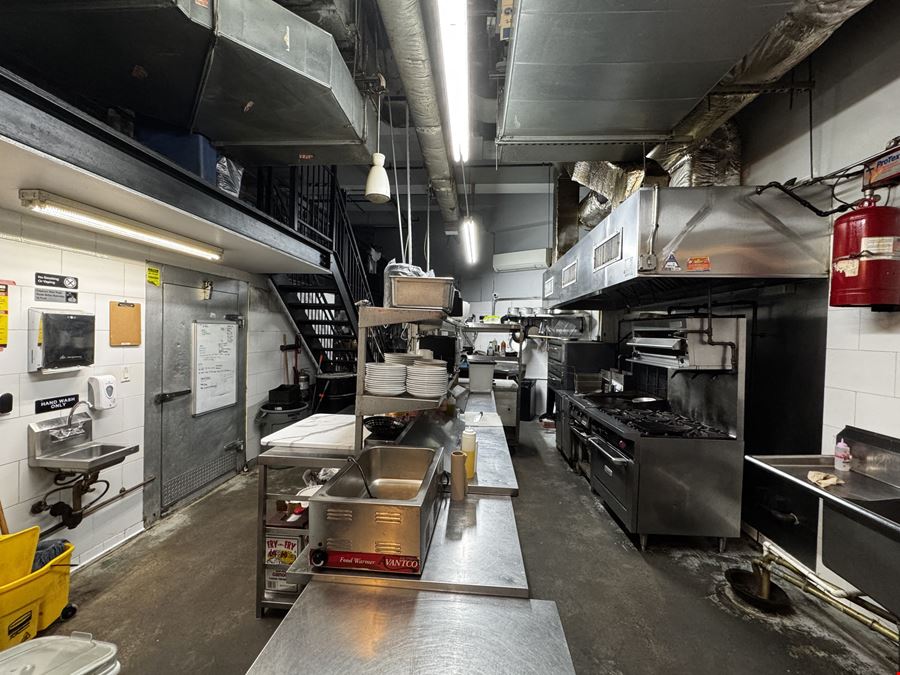 2,000 SF | 317 Union Avenue | Corner Turn-Key Restaurant with Glass Frontage for Sale