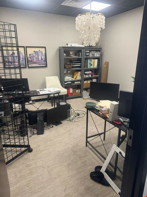 NORTHWEST WICHITA FLEX SPACE