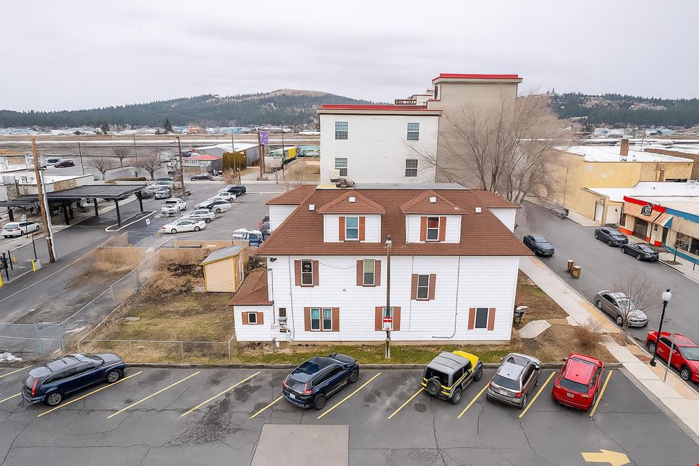 Queen Apartments