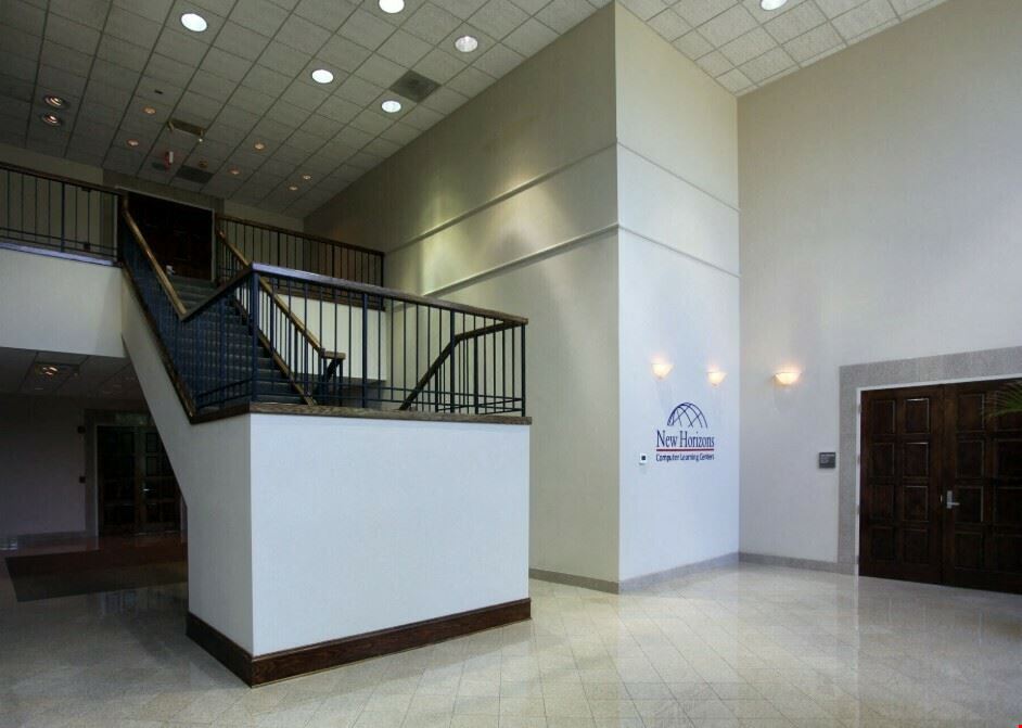 250 Commonwealth Dr