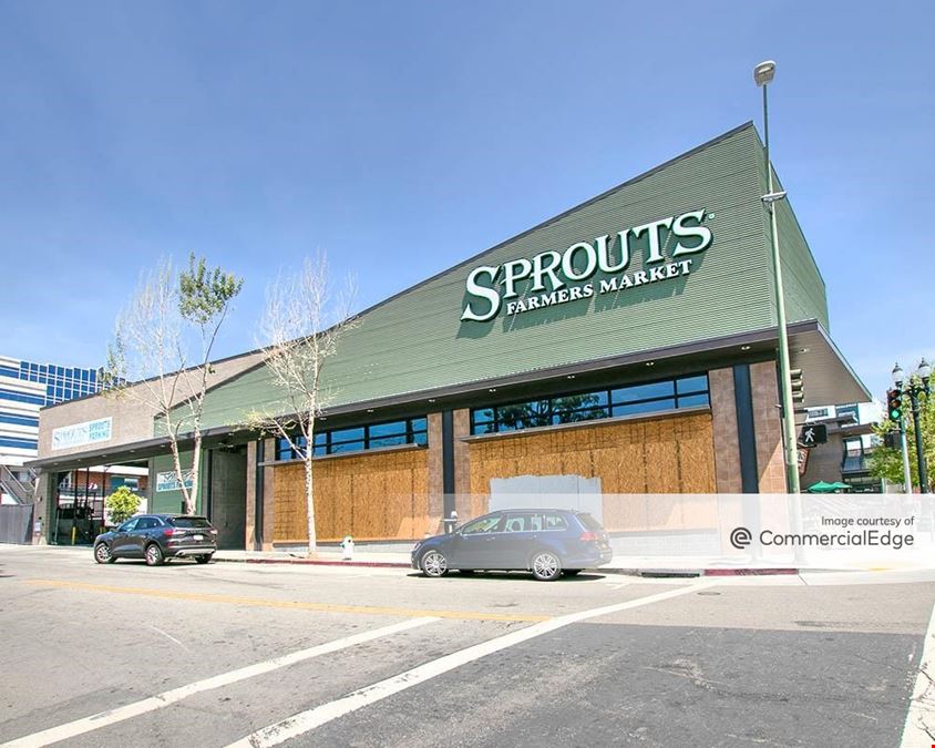The Shops on Broadway